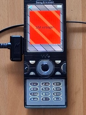 Sony Ericsson  Walkman W995 - Schwarz (Ohne Simlock) Handy