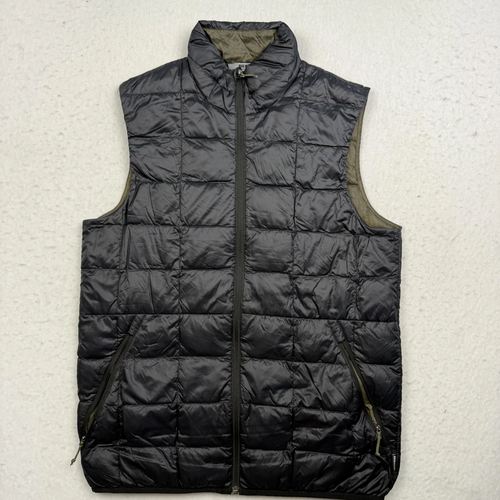 REI Co-op Vest Mens Small Black 650 Down Puffer Full Zip Outdoor Lightweight