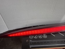 2002-2006 Cadillac Escalade Esv Suv High Mount Third Brake Light Oem Tested