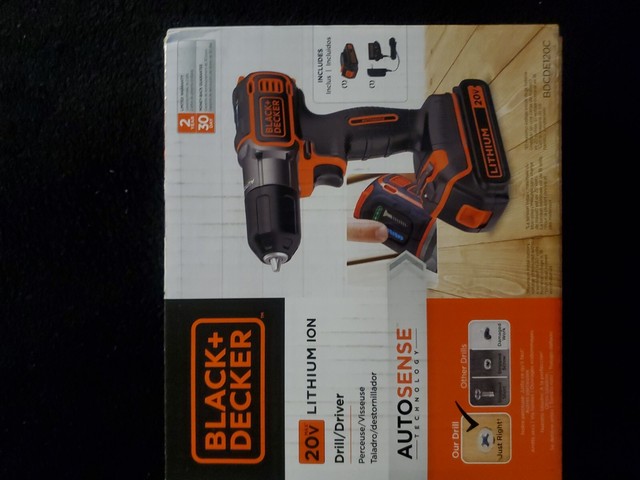NEW BLACK+DECKER BDCDE120 20V MAX Drill/Driver DRILL KIT  Autosense & Battery