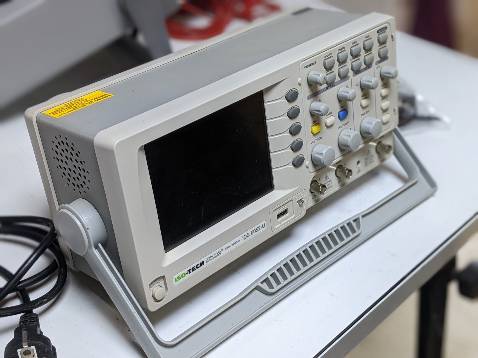Oscilloscope IDS 6052-U ISO-TECH 50MHz avec interface USB pour diagnostic