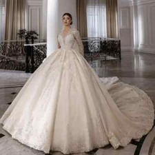 Luxury A-Line Wedding Dresses V-Neck Long Sleeve Lace Applique Beaded Ball Gowns