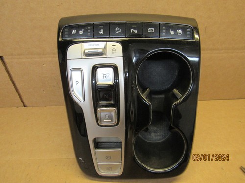 2021 2022 2023 Hyundai Tucson Auto Shift Assembly w/ Drink Holders OEM 120038153