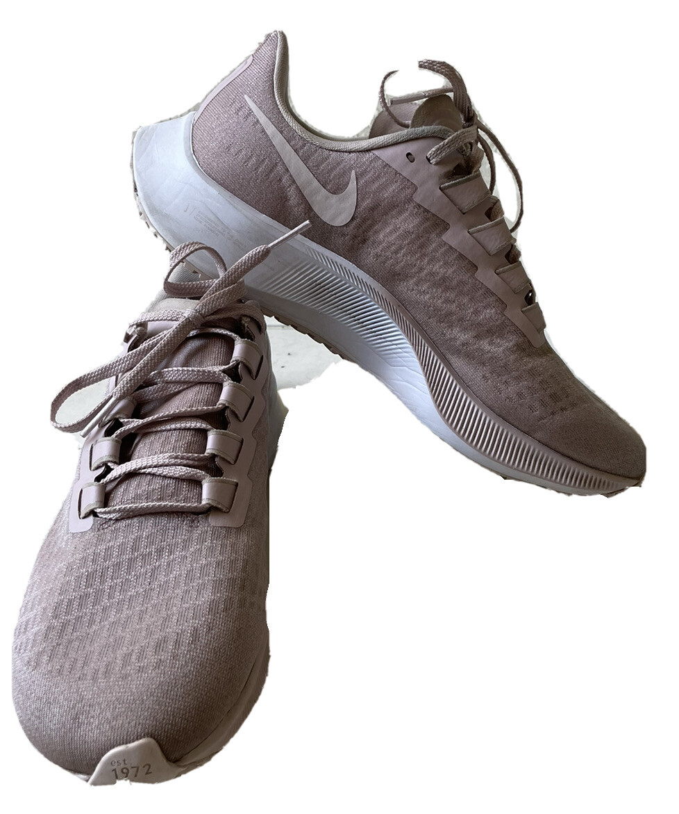 nike air zoom pegasus champagne