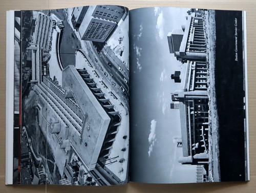 GA Global Architecture 20: Paul Rudolph, konfessionsübergreifende Kapelle usw. / 1973 - Bild 8 von 11