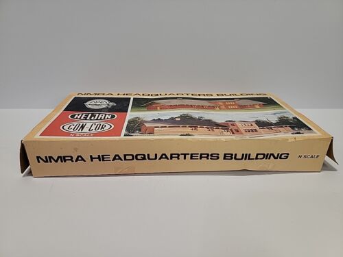 Heljan Con-Cor N Scale NMRA Headquarters Building Model Kit - Picture 2 of 3