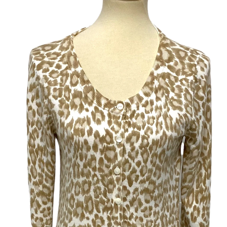 GAP women's cardigan sweater animal print long sleeve size M - Image 2 of 4