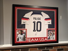 Framed Christian Pulisic Signed Team USA/USMNT Jersey (JSA)