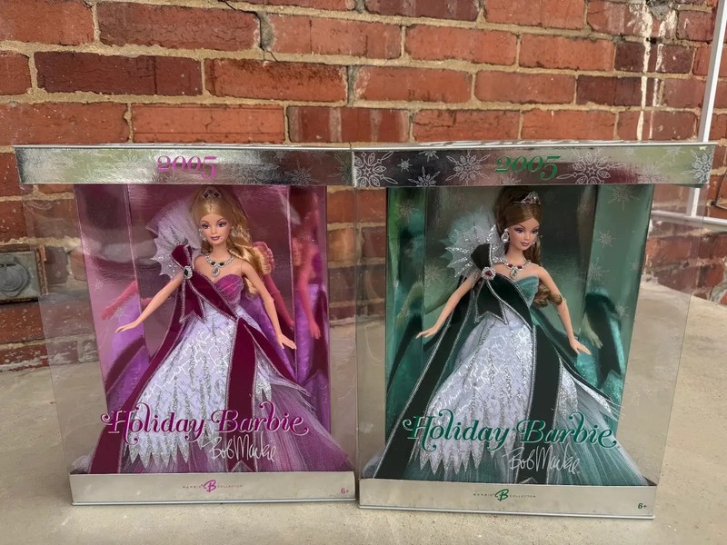 2005 Holiday Barbie by Bob Mackie Collector Doll New Unused Green and Magenta