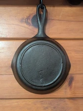 Lodge Cast Iron Skillet #3 3-Notch, Maker Mark 3 Dots ""D"" Raised "2" Restored