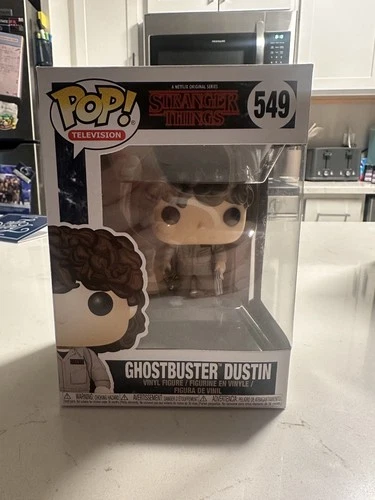 Funko Pop! Vinyl: Stranger Things - Dustin Henderson (Ghostbusters) #549