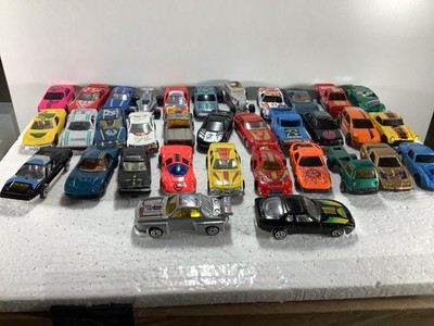 HUGE LOT OF 72 DIECAST CARS MADE IN CHINA.  SHIPPING FREE, ALSO SHIP IN CASES