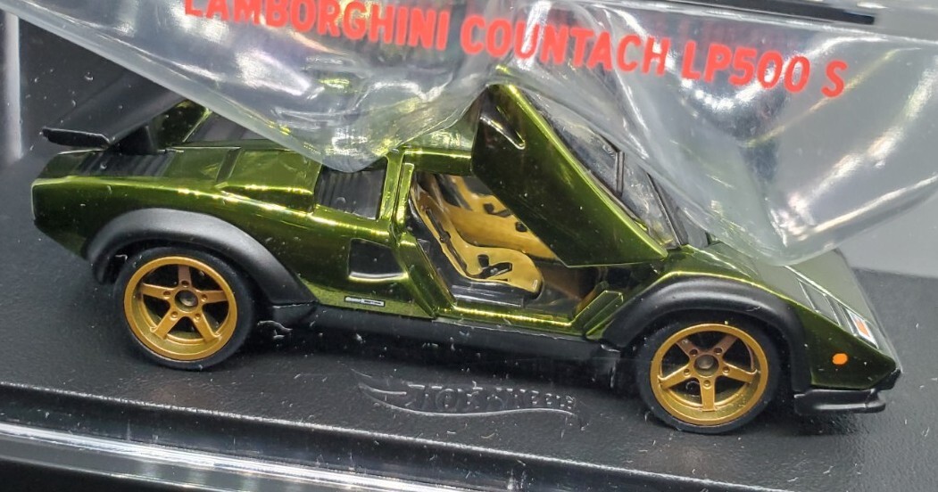 Hot Wheels RLC '82 Lamborghini Countach LP 500 S SpectraFlame