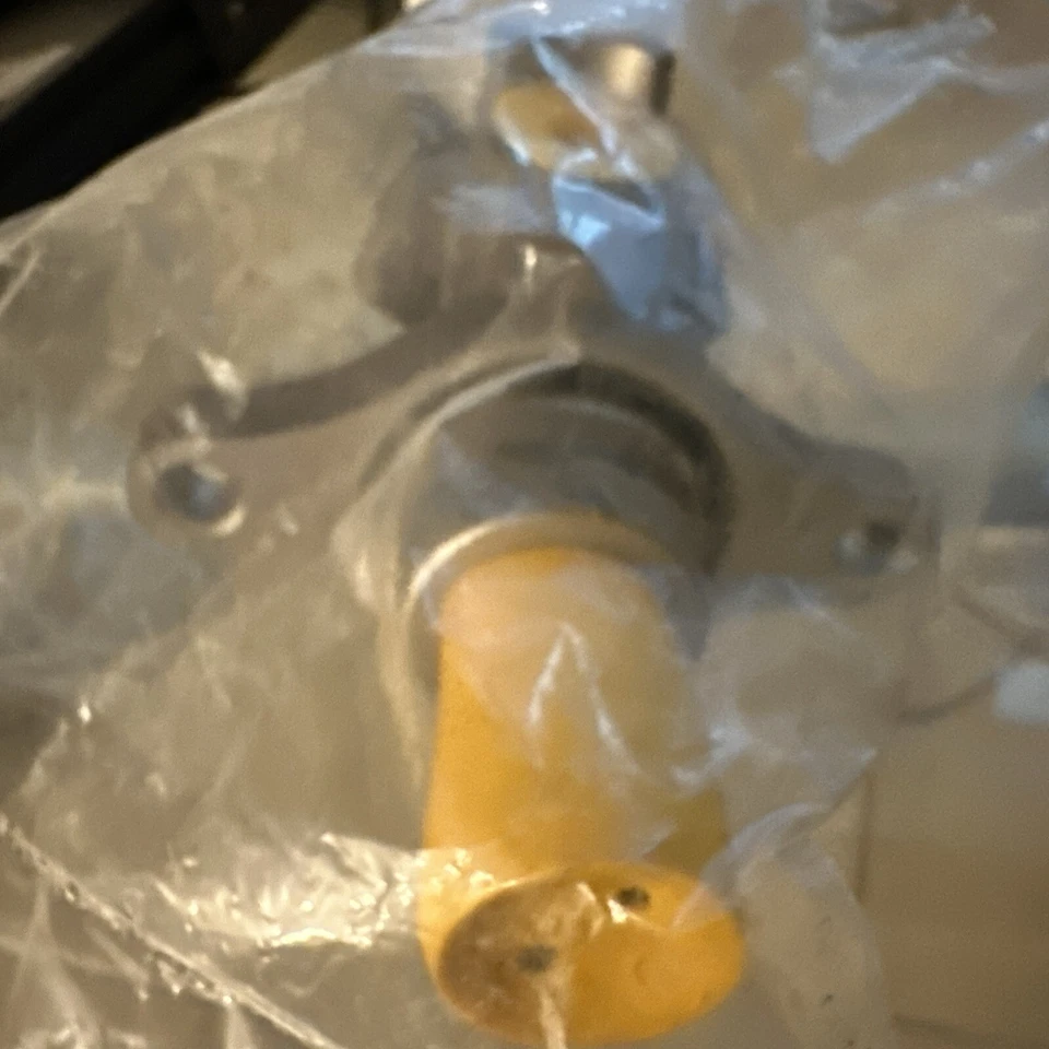 NUEVO cilindro maestro de freno Cardone 13-4483 para Ford Transit Connect 2010-2013 Foto 2 de 4