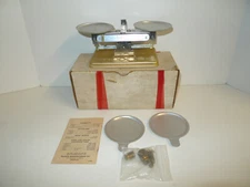 Vintage Pelouze Mfg. Co. U.S.A.  Metric Precision Scale, Model R-47