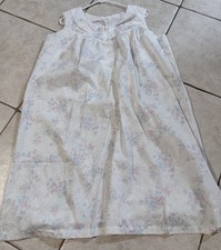 VTG 90 s Merville Laced Embroidered 1/3 Button Up Collard USA Made Night Gown L