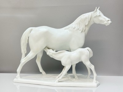 Herend Porzellan Figur als Pferd mit Fohlen