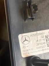 Mercedes-Benz GLC X253 C253 2018 Rechts Beplankung Türleiste Zierleiste vorne Mercedes-Benz GLC X253 C253 2018 Rechts Beplankung Türleiste Zierleiste vorne