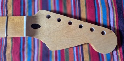 Strat  Maple  Neck, Satin  aged nature Tint, new