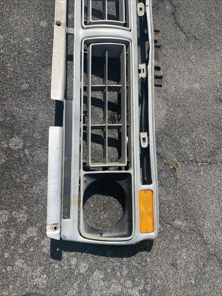 Ford F150 F250 1973-1977 parrilla OEM USADO Bronco One Dent arte retro colgador de pared Foto 2 de 4