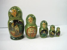 Stunning Hand Painted Nesting Dolls Matryoshka W/Folk Tales Scenes Gold Trim 5pc