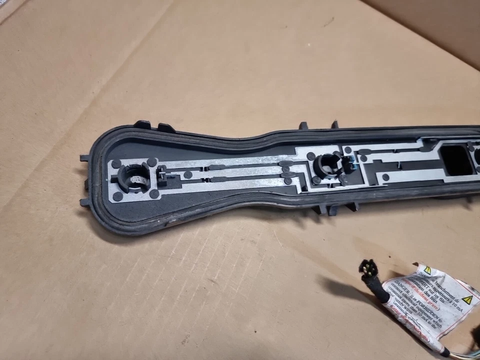 Citroen Dispatch Peugeot Expert Fiat Scudo 2007 - 2018 Rear Light Bulb Holder - image 3 of 4