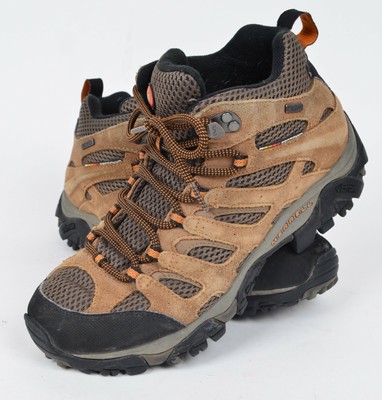 merrell earth hiking boots