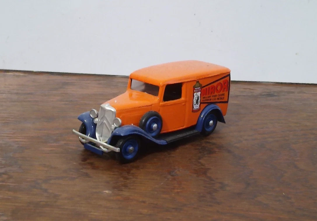 Vehicule miniature camionette CITROEN 500 KGS publicité PTT par ELIGOR