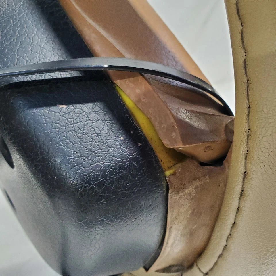 1990 1991 Buick Reatta OEM Steering Column with Key and Wheel TESTED - Image 4 of 4