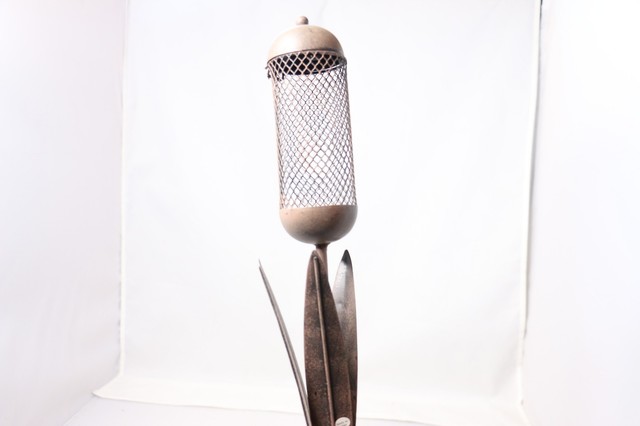 Mission Gallery Garden Metal Bird Feeder On Stake 31 H For Sale
