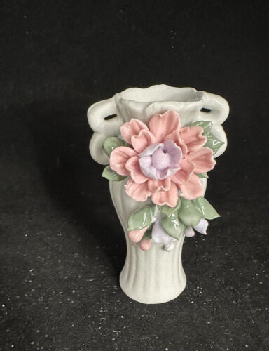 Miniature Porcelain White Vase With Roses Design. 5 “ - Picture 1 of 4