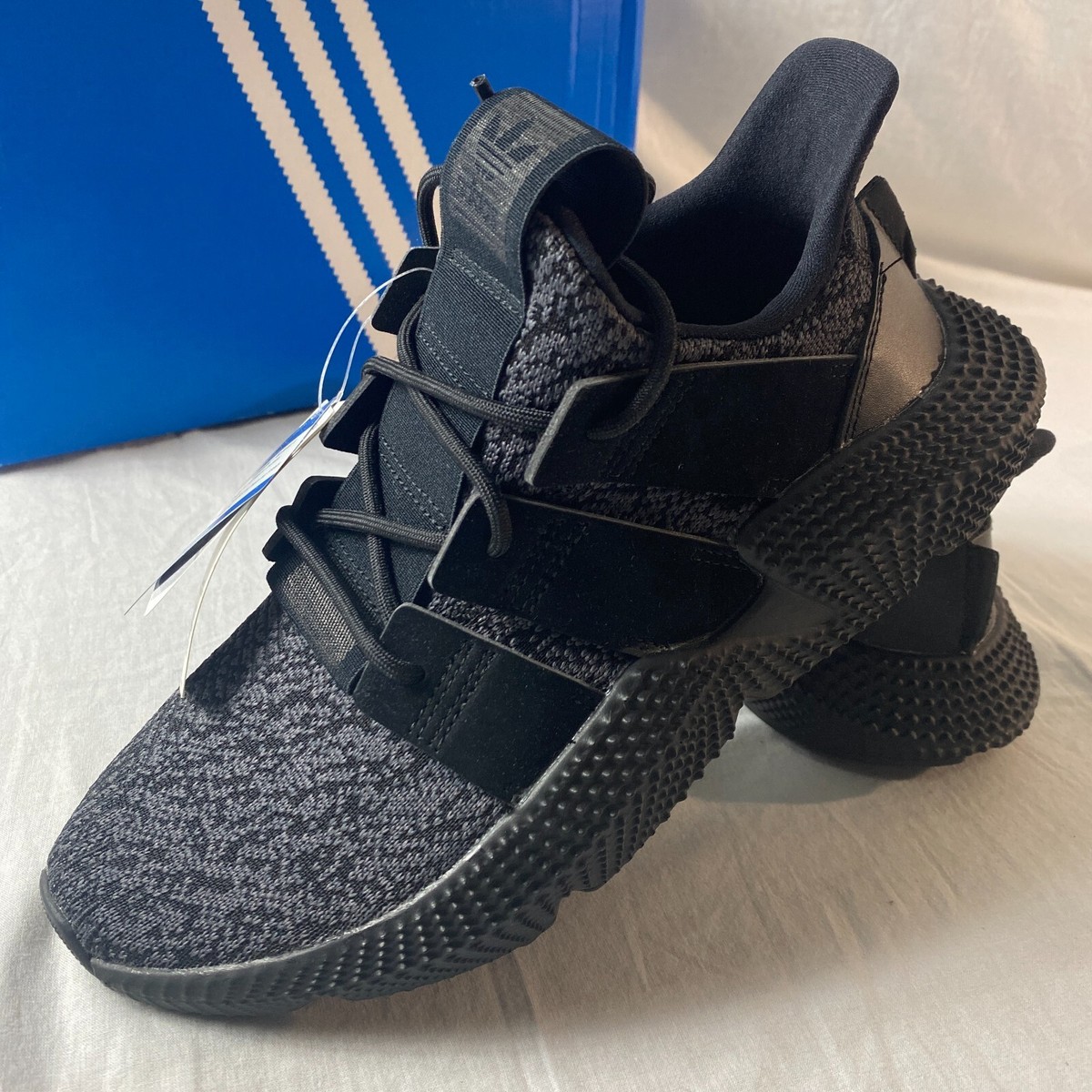 triple black prophere