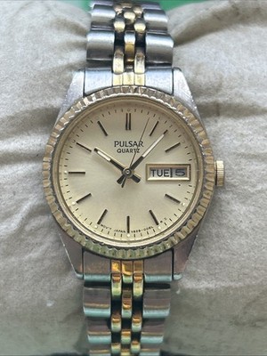Pulsar Two Tone Women display picture 3