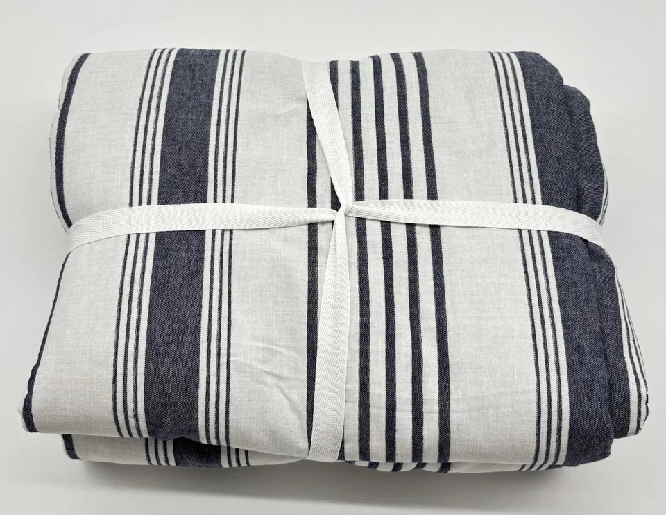 Funda nórdica reversible Pottery Barn Kids Matelasse azul marino a rayas lunares F/Q Foto 3 de 4