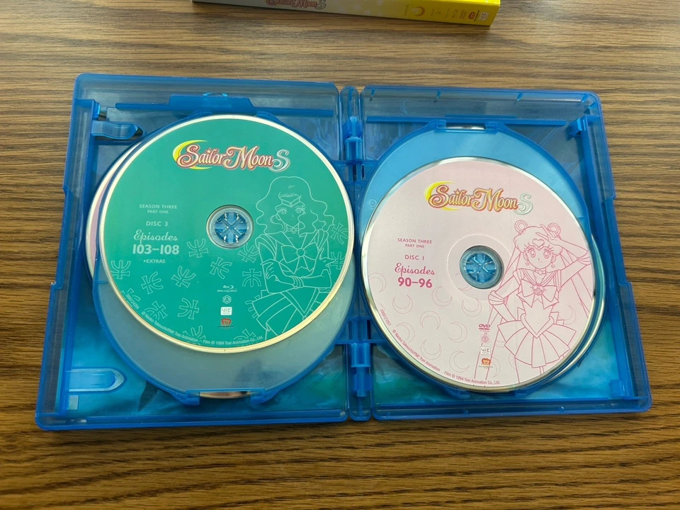 Sailor Moon S: Season 3 Blu Ray & DVD Combo Pack Parts 1 and 2 RARE! OOP! - Image 4 of 4