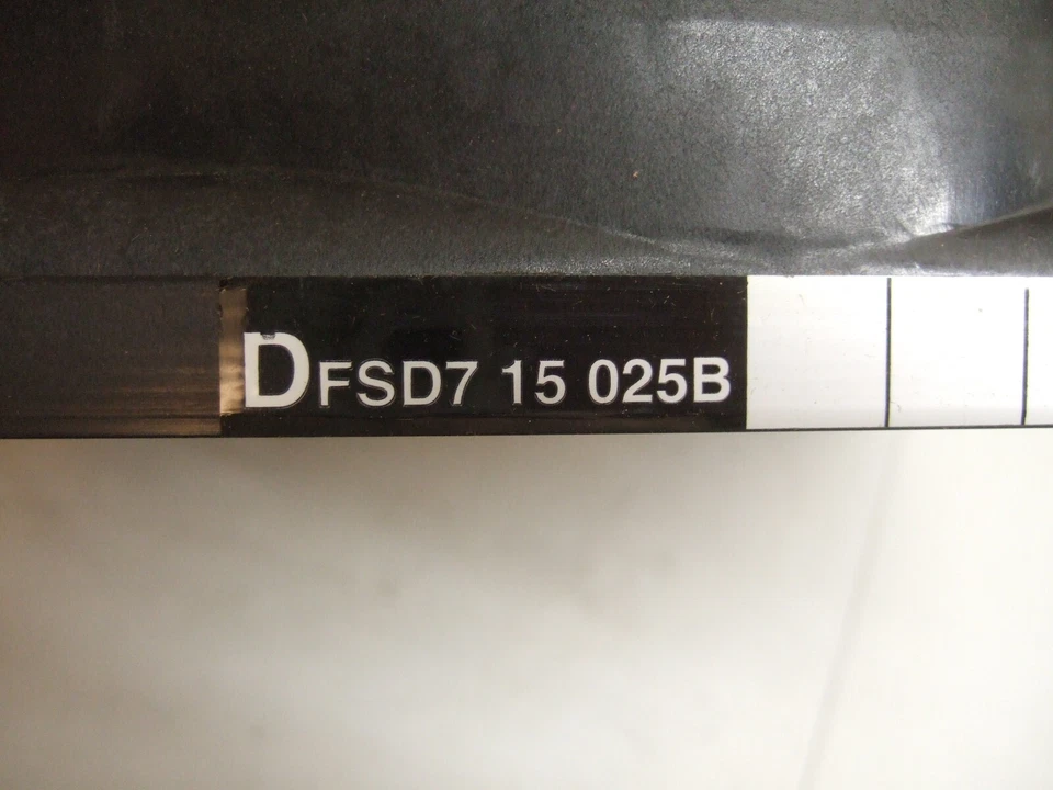 VENTILADOR RADIADOR MAZDA 626-1998 1999 2.0 2.5 FSD715025B HECHO EN EE. UU. Foto 3 de 4