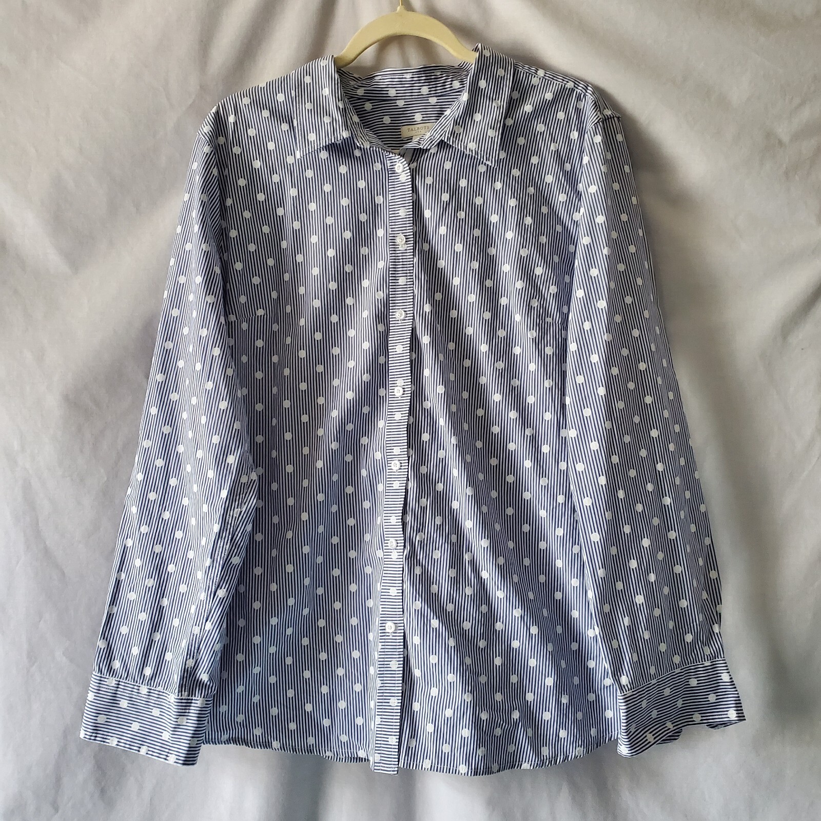 Talbots Size Extra Large Button Front Collar Shir… - image 1