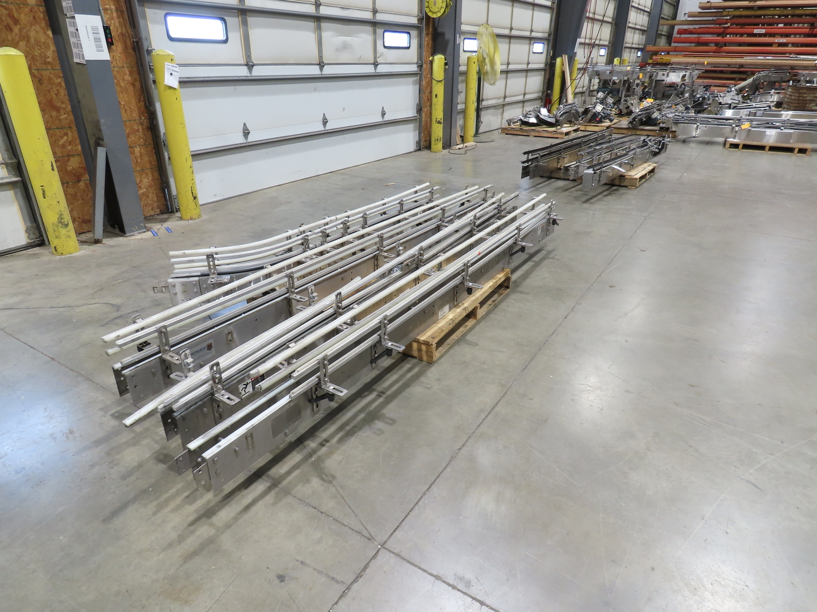 Arrowhead 3.25" Tabletop Belt Stainless Bottle Conveyor 37' w/Curve No