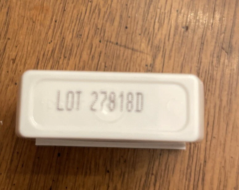 Suave cuidado de las encías cadena de listerina FLOSS como nuevo hilo dental Johnson y descontinuado Foto 2 de 3