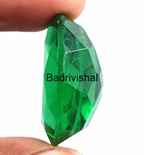 Looking Nice Green Moldavite 70 Ct IGL Faceted Oval Cut Loose Gemstone 4JUJ - Picture 6 of 9