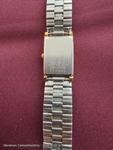 Stunning rare ladies vintage Gold tone Seiko "Rivoli" line half moon watch - Picture 5 of 7