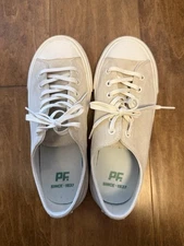 PF Flyer White Leather Sneaker Women’s Size 8.5 Excellent Condition