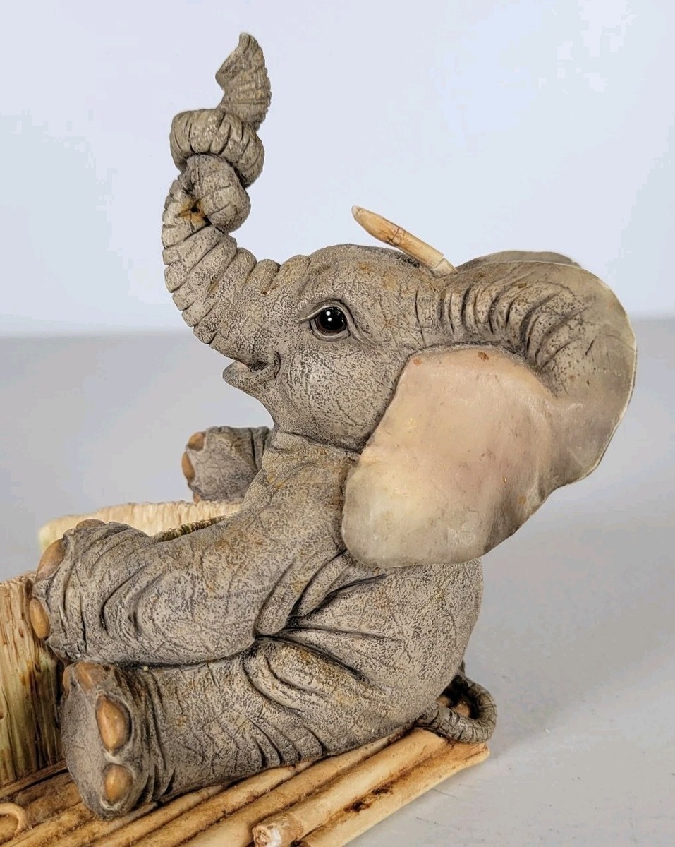 Tuskers The Adventures of Henry the Elephant Figurine 90918