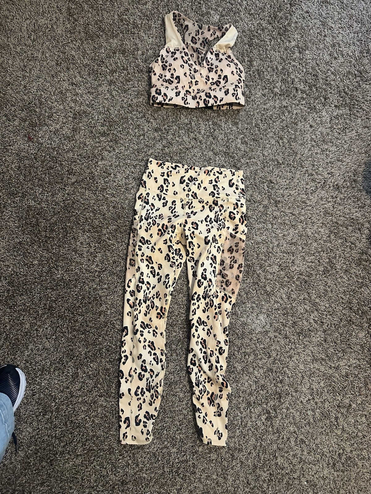 fabletics set small - image 1