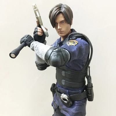 LEON S. KENNEDY RESIDENT EVIL BIOHAZARD 32CM PS4 COLLECTIBLE PVC FIGURE TOY NEW