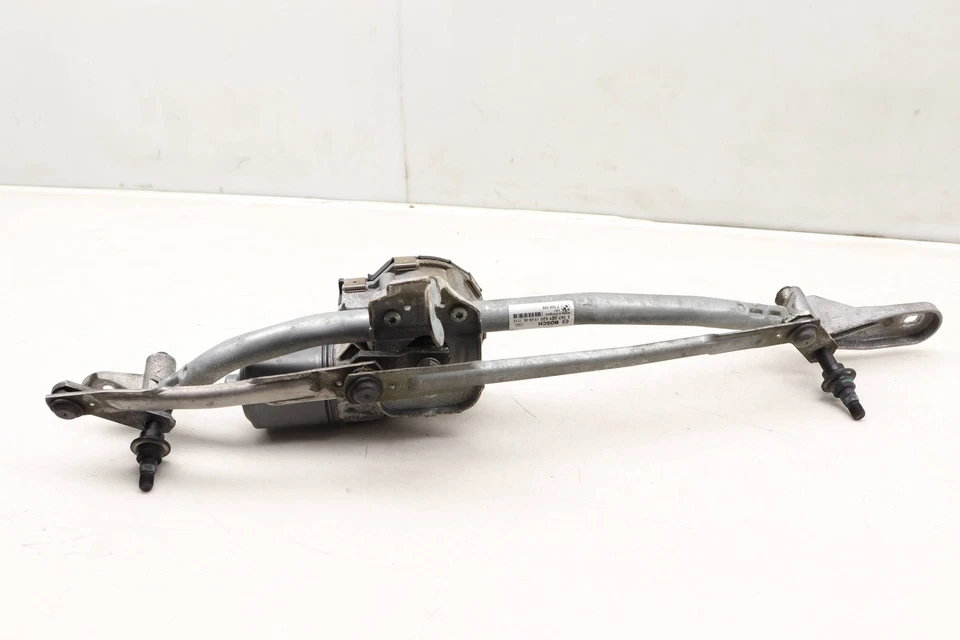 2013-2015 BMW 740LI XDRIVE - Windshield Wiper Transmission W/ Motor 7306266 - Image 2 of 4