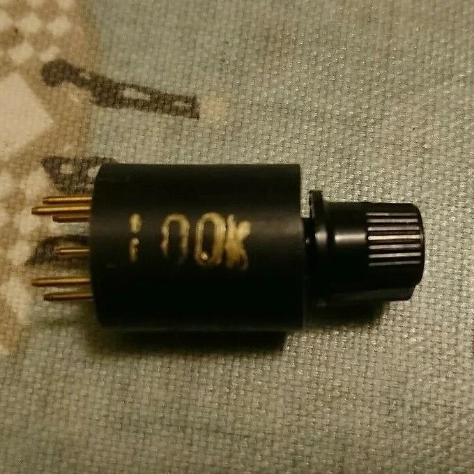 Quad II 22 Vorverstärker Plug in Tape Adapter 100K OHM einstellbarer Pegel - CD/TV etc. - Bild 3 von 4