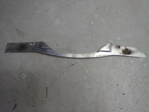 Alu Leiste Schiene Frontscheibe Wischermotor vorne Mercedes W124 S124