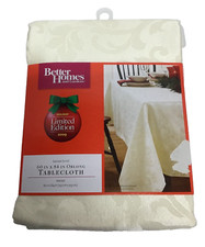 Better Homes and Gardens 2009 Damask Scroll 60x84 Oblong Tablecloth