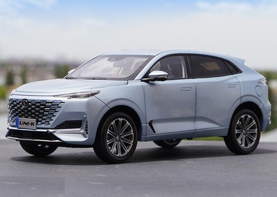 Китайский автомобиль changan unik